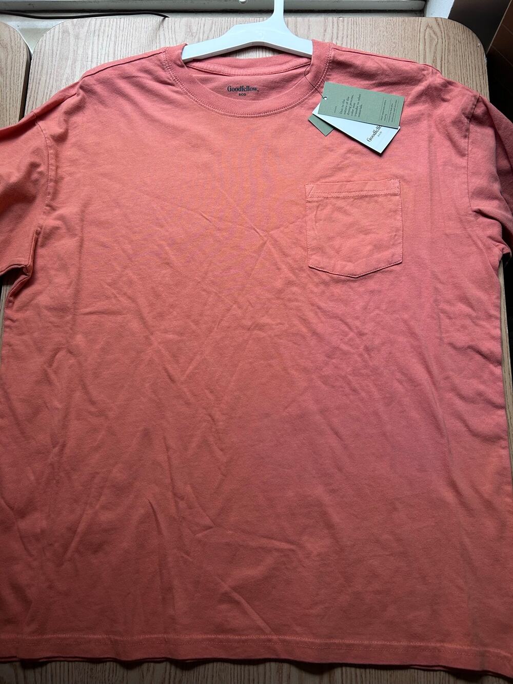 New Mens Goodfellow & Co T-shirt with Chest Pocket Cotton Burnt Orange Large
